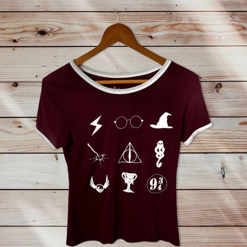 Harry Potter Ringer T Size Medium